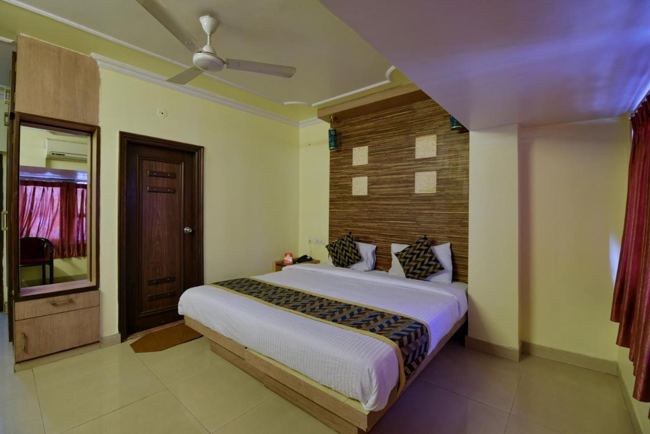 Oyo 2289 Hotel Radha Palace Kukas Экстерьер фото